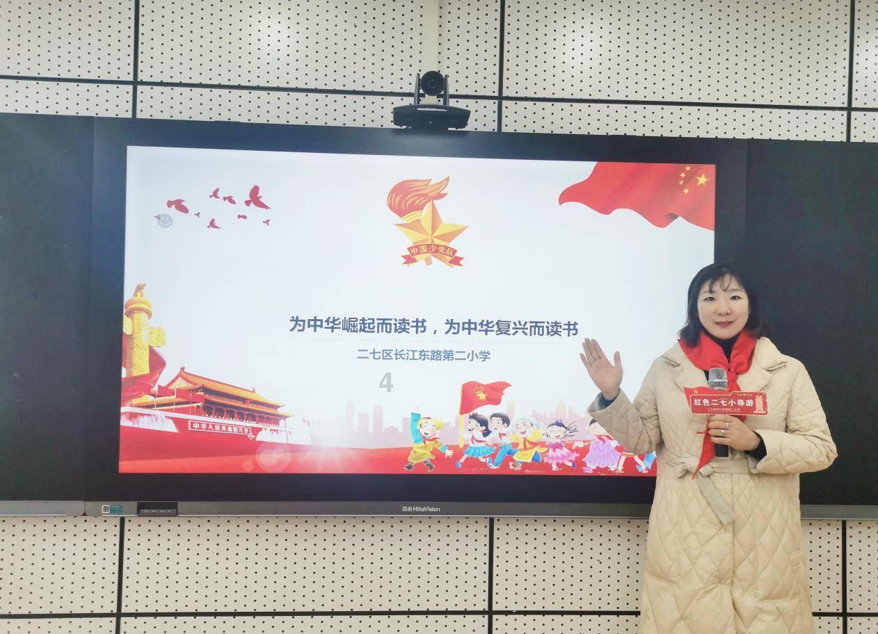 逃离古老的乡村房子